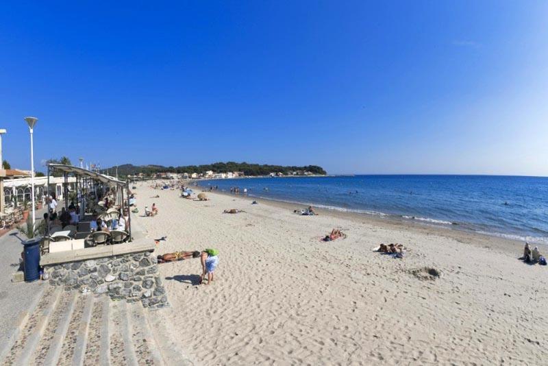 Studio Le Monroe Les Pieds Dans L'Eau 10 M De La Mer La Seyne-sur-Mer Exterior foto